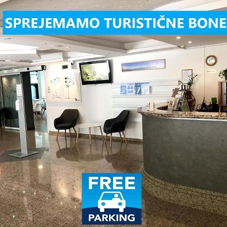 Hotel Medno מראה חיצוני תמונה