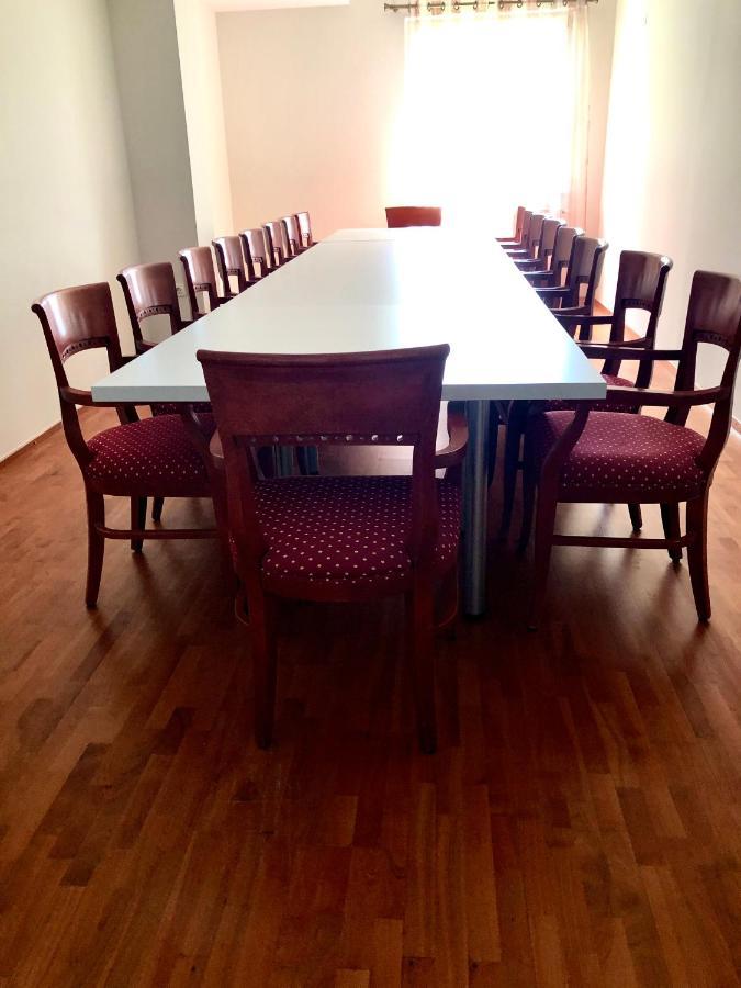 Hotel Medno מראה חיצוני תמונה