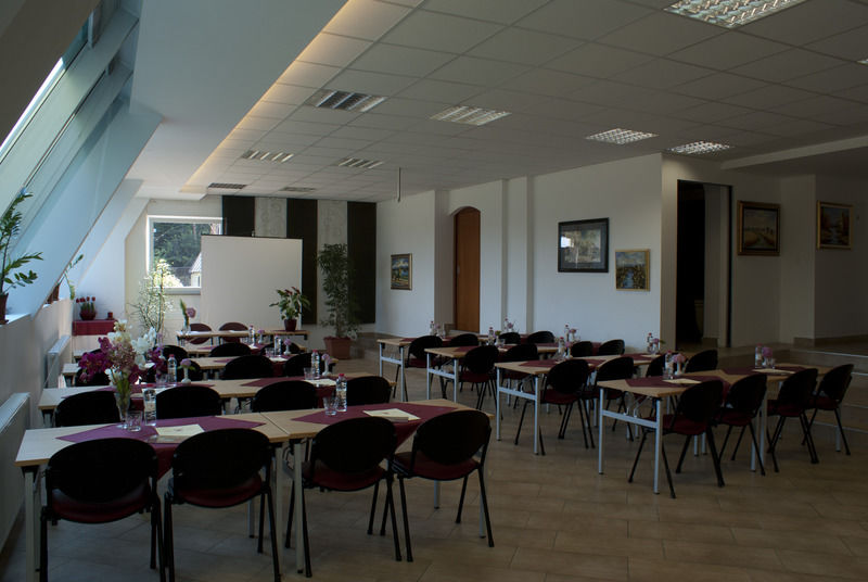 Hotel Medno מראה חיצוני תמונה